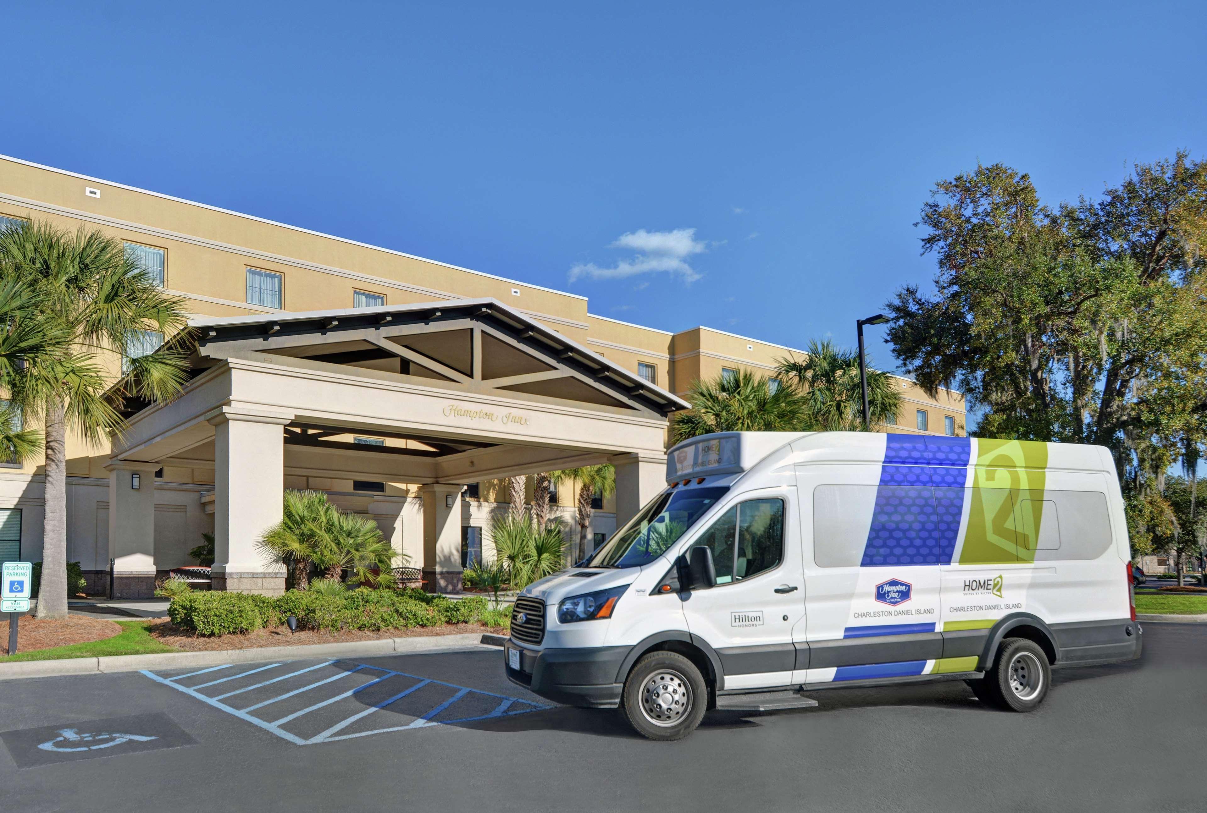 Hampton Inn Charleston-Daniel Island Экстерьер фото