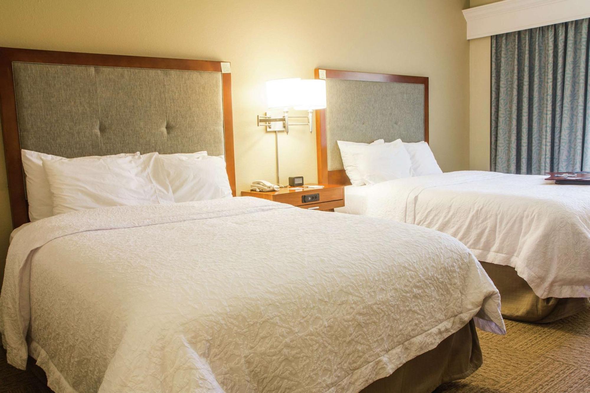 Hampton Inn Charleston-Daniel Island Экстерьер фото